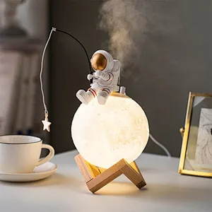 JEDI Modern Home Decoration Mini Humidifier Night Light Decoration Astronaut Bedroom Decoration Gift