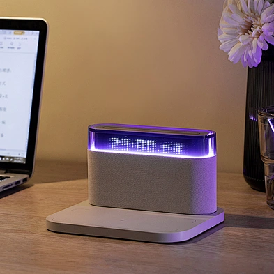 Table Light Desktop Alarm Clock 15W Qi BT Smart Wireless Speakers With Wireless Fast Charging H202