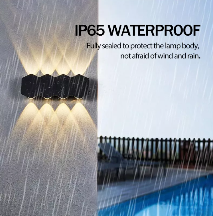 Modern IP65 Waterproof LED Outdoor Wall Light