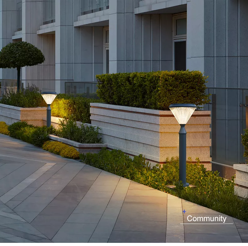 Outdoor LED Solar Garden Light