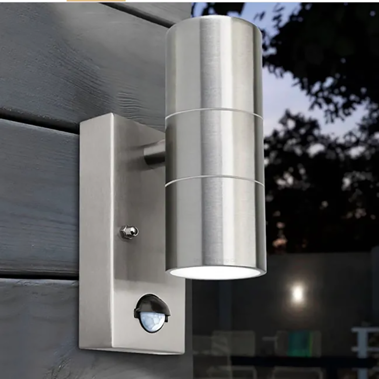 GU10 Up and Down Wall Light