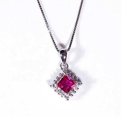 Avant-garde diamond shape design stone silver pendant necklace