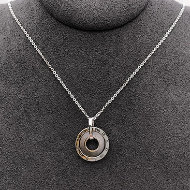 Roman Numerals Engraving Circle Ring Shape Shell Inside Silver Necklace