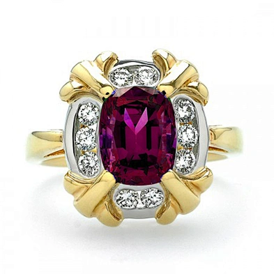 Fantastic blinking silver finger peridot engagement rings