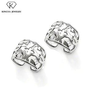 Model earring upper ear ring design for women