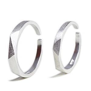 Men's expandable wedding ring set free sample