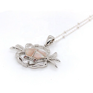 Beautiful Elegant Pink Shell Female Favor Crab Shape Design Necklace Pendant