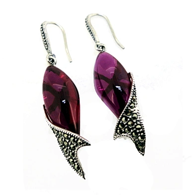 Simple gold earring design for women,  fashion inspire hanging fish design earring
