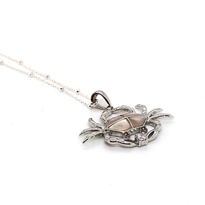 Beautiful Elegant Pink Shell Female Favor Crab Shape Design Necklace Pendant