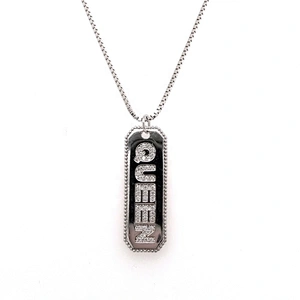 New Fashion Cz Filled Queen Design Nameplate 925 Silver Alphabet Necklace