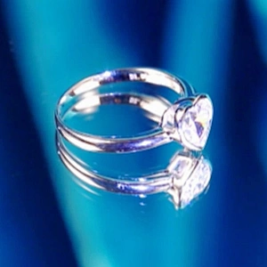 Fashion simple heart stone design plated white gold ring set