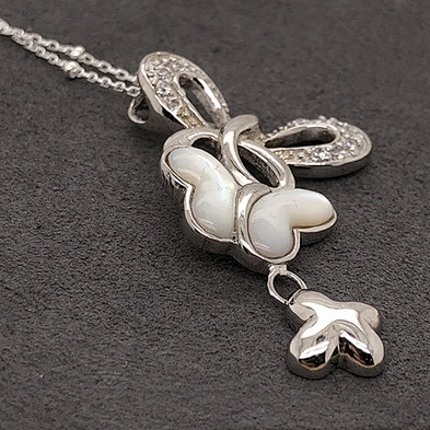 Wholesale Fashion Girls Three Lovely Butterflies Fly Design 925 Silver Charms