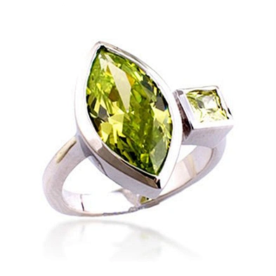 Delicate olive and square shape silver jewelry amber polish