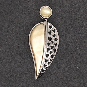 925 Silver Leaf Shape Half Filled Hollow Heart And Half Pearl Oyster Bulk Custom Logo Pendant