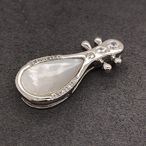 White Pearl Oyster Pipa Shape Chinese Musical Instruments Locket Pendant