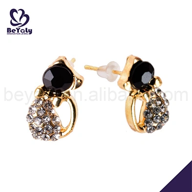 Hot sell cheap silver cz cat earrings