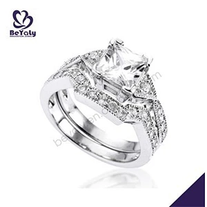 Brilliant female cubic zirconia engagement rings online