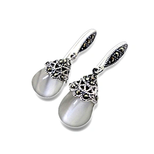 Vintage design black stone with white druzy stud earrings