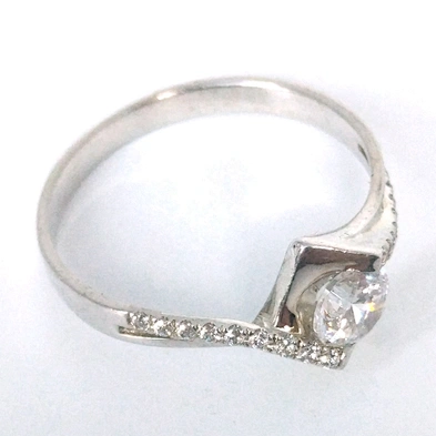 Simple design silver aaa cz moissanite ring