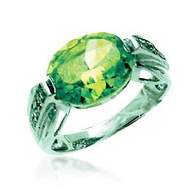 Charming green gemstone shiny silver thailand diamond rings