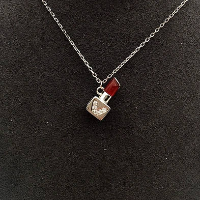 Shiny Cz Setting V Alphabet Silver Lipstick Shape Pendant Wholesale Necklace