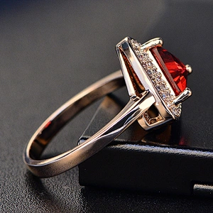 Silver Jewelry Cz Gemstone Natural Red Ruby Rings With Triangle Design