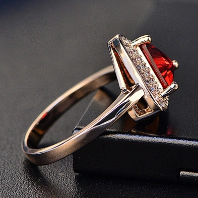Silver Jewelry Cz Gemstone Natural Red Ruby Rings With Triangle Design