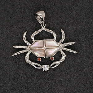 Beautiful Elegant Pink Shell Female Favor Crab Shape Design Necklace Pendant