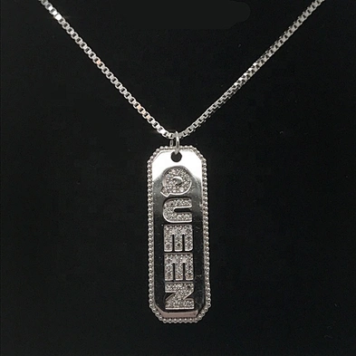 New Fashion Cz Filled Queen Design Nameplate 925 Silver Alphabet Necklace