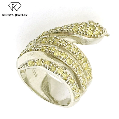 Fancy 2 grams royal snake shaped gold ring design for men