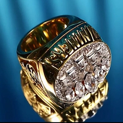 Fashion shiny multi stone new design gold finger ring