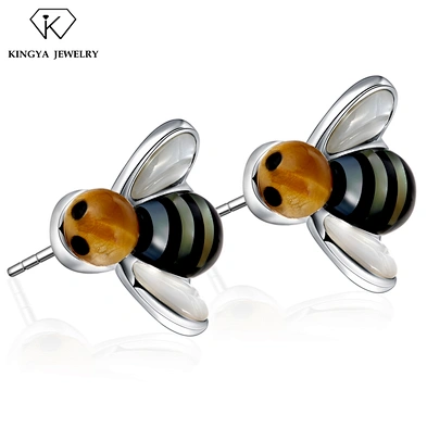 925 Sterling Silver Gorgeous Ladies cz Bee Ear Stud Earring