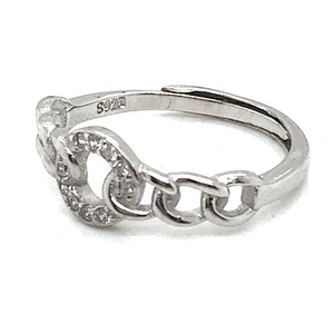 Connected Circles design shiny cubic zirconia silver ring vintage jewelry