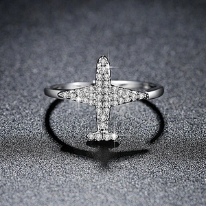 1 carat diamond solitaire engagement airplane ring price