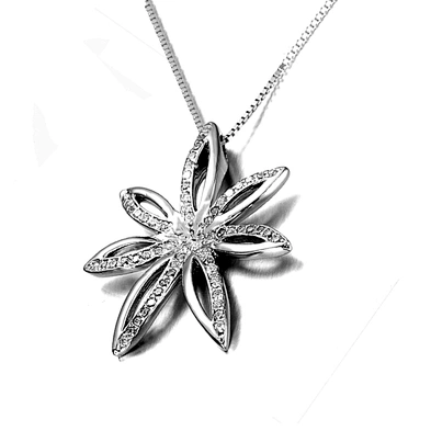 Elegant women nice seven leaf silver locket necklace