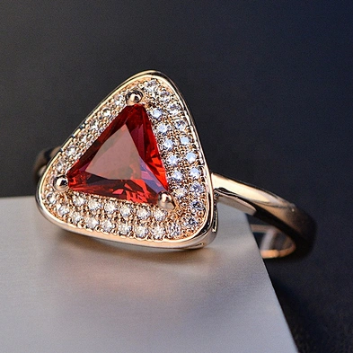 China Direct Supplier Triangle Unisex Silver Bijou Real Ruby Rings
