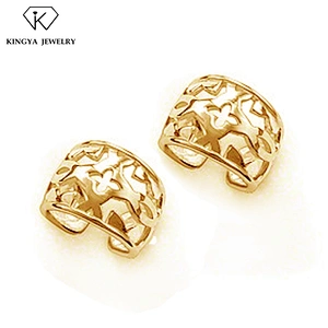 Model earring upper ear ring design for women