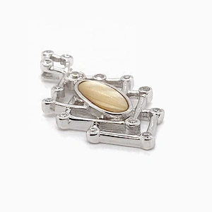 Hollow Design Stone Costume Jewelry Silver Smart Design Geometric Pendants