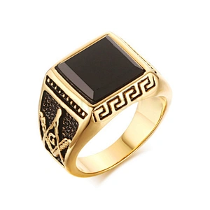 Men's gold thumb ring design with one black stone
