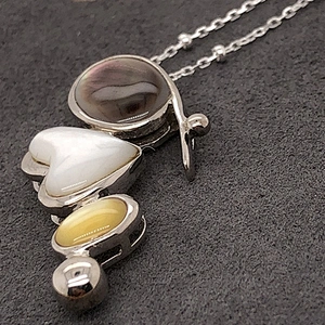 Wholesale Three Color Shell Circular Geometric Combination Design Pendant