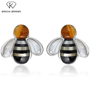 925 Sterling Silver Gorgeous Ladies cz Bee Ear Stud Earring