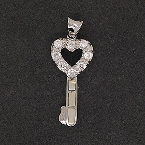 Hot Sale Cute Heart Shaped Love Clear Cz Key Shell 925 Silver Pendant