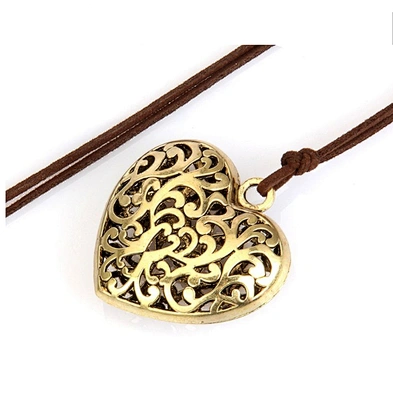 Hollow engraved heart cuban link chain hip hop necklace