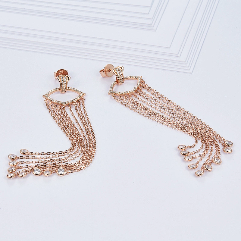 925 silver and rose gold earrings jewelry,The beautiful girl act the role ofing is tasted