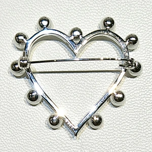 Love the pearl heart-shaped 925 sterling silver brooch jewelry,Fashion jewelry manufacturing