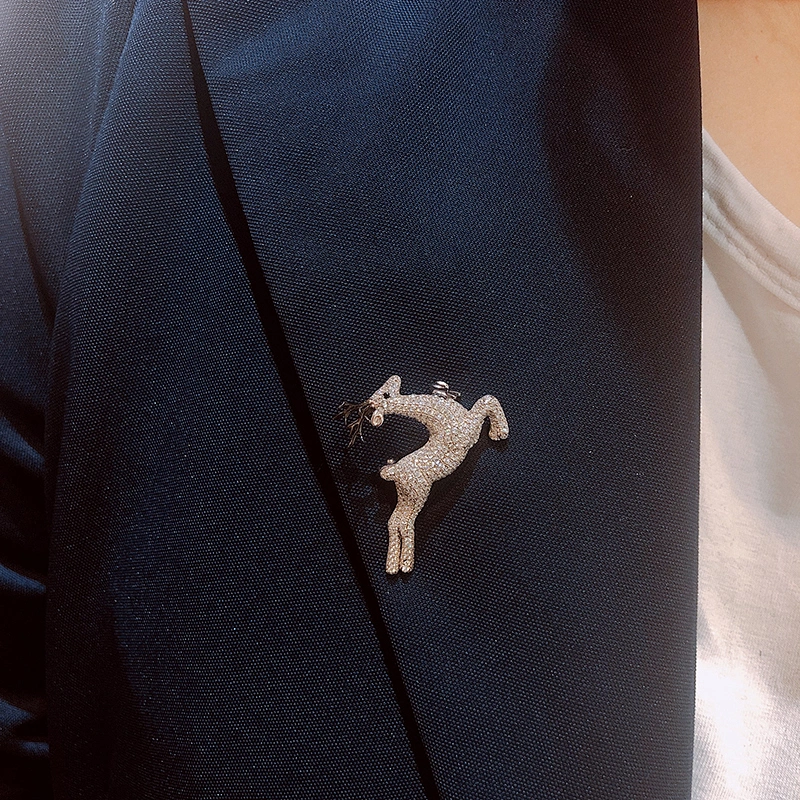 Bright fawn brooch,925 sterling silver inlay zircon animals jewelry factory,missgjewelry.com
