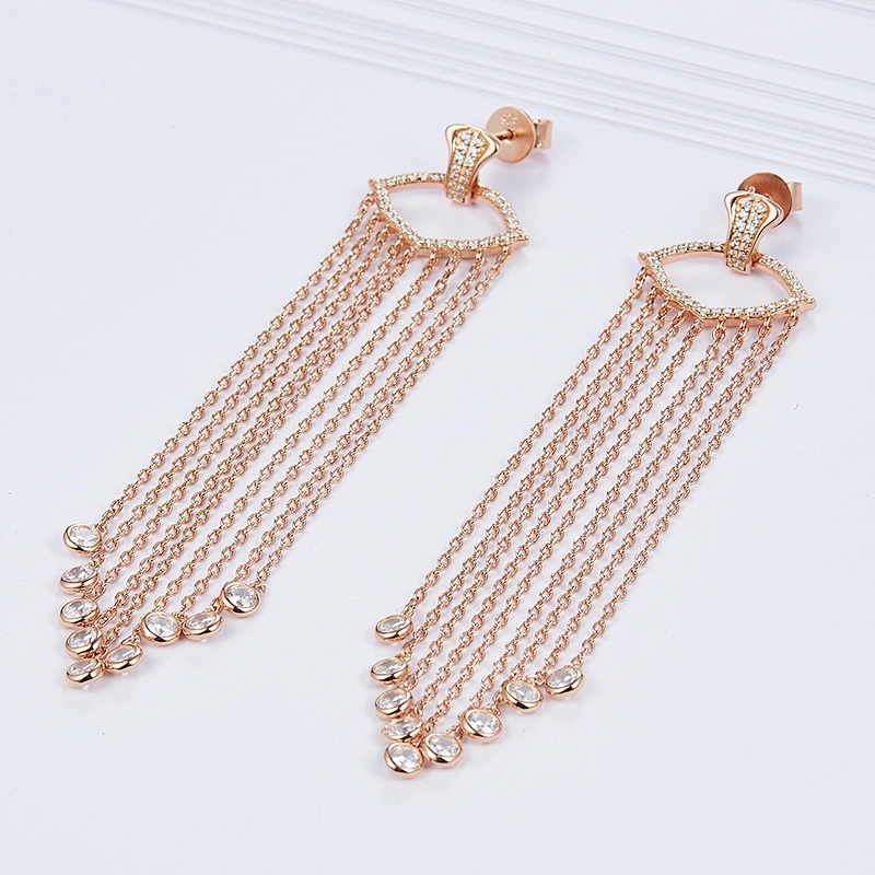 925 silver and rose gold earrings jewelry,The beautiful girl act the role ofing is tasted
