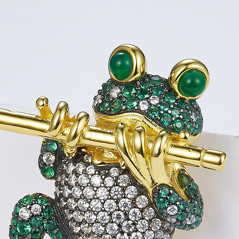 The frog flute music instruments 925 silver brooch,animal silver jewellery,Dress collocation jewelry chest,