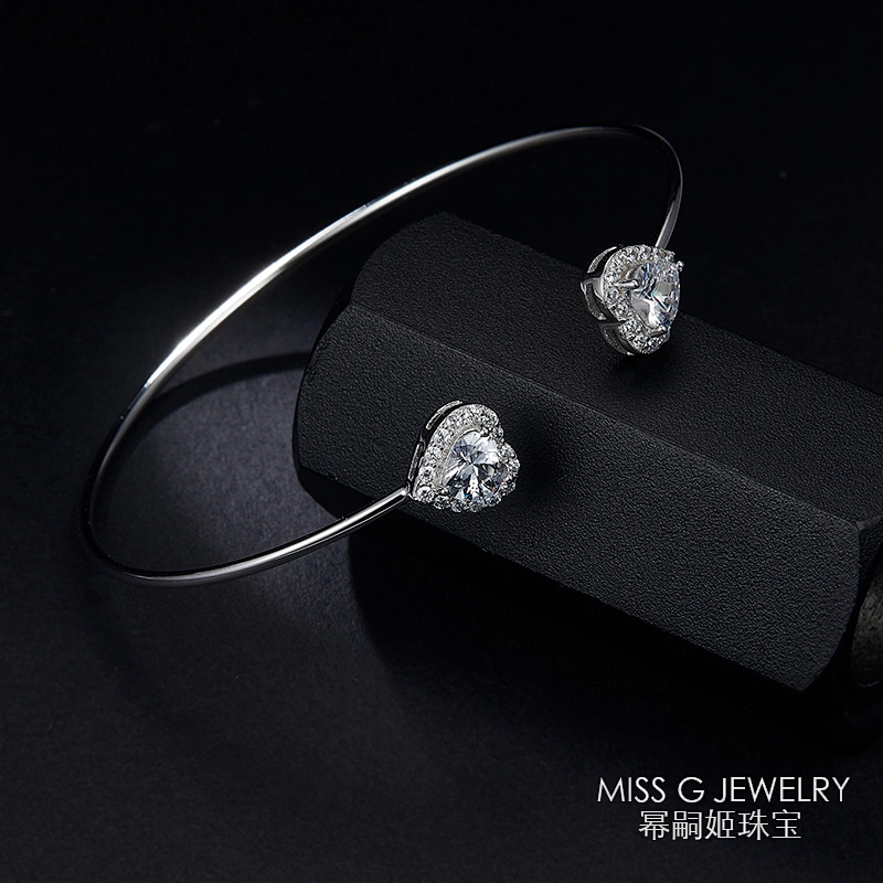 Love bracelet bracelets for women large jewelry factory,OEM/ODM Jewelry Trade processing customized,Wholesale jewelry manufacturer