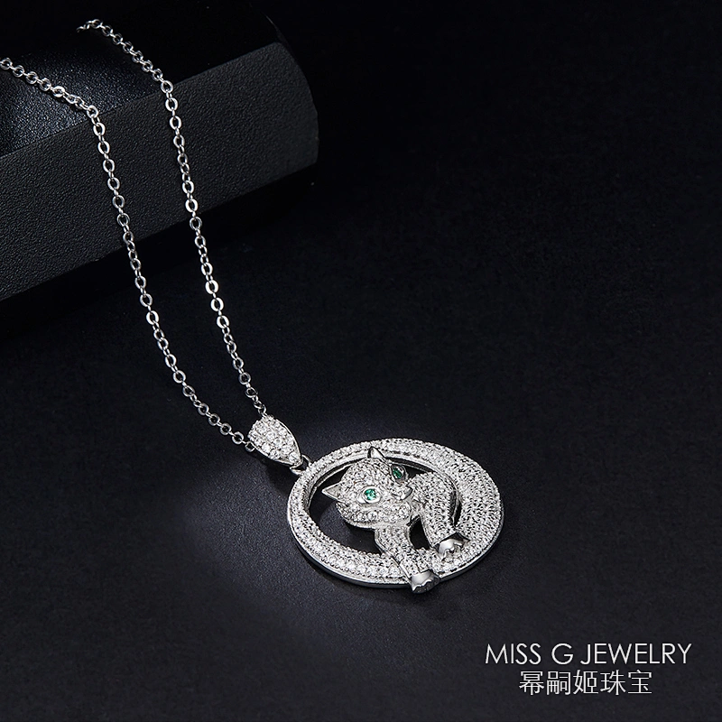 Hot-selling S925 round leopard with zircon features silver pendant jewelry factory custom wholesale